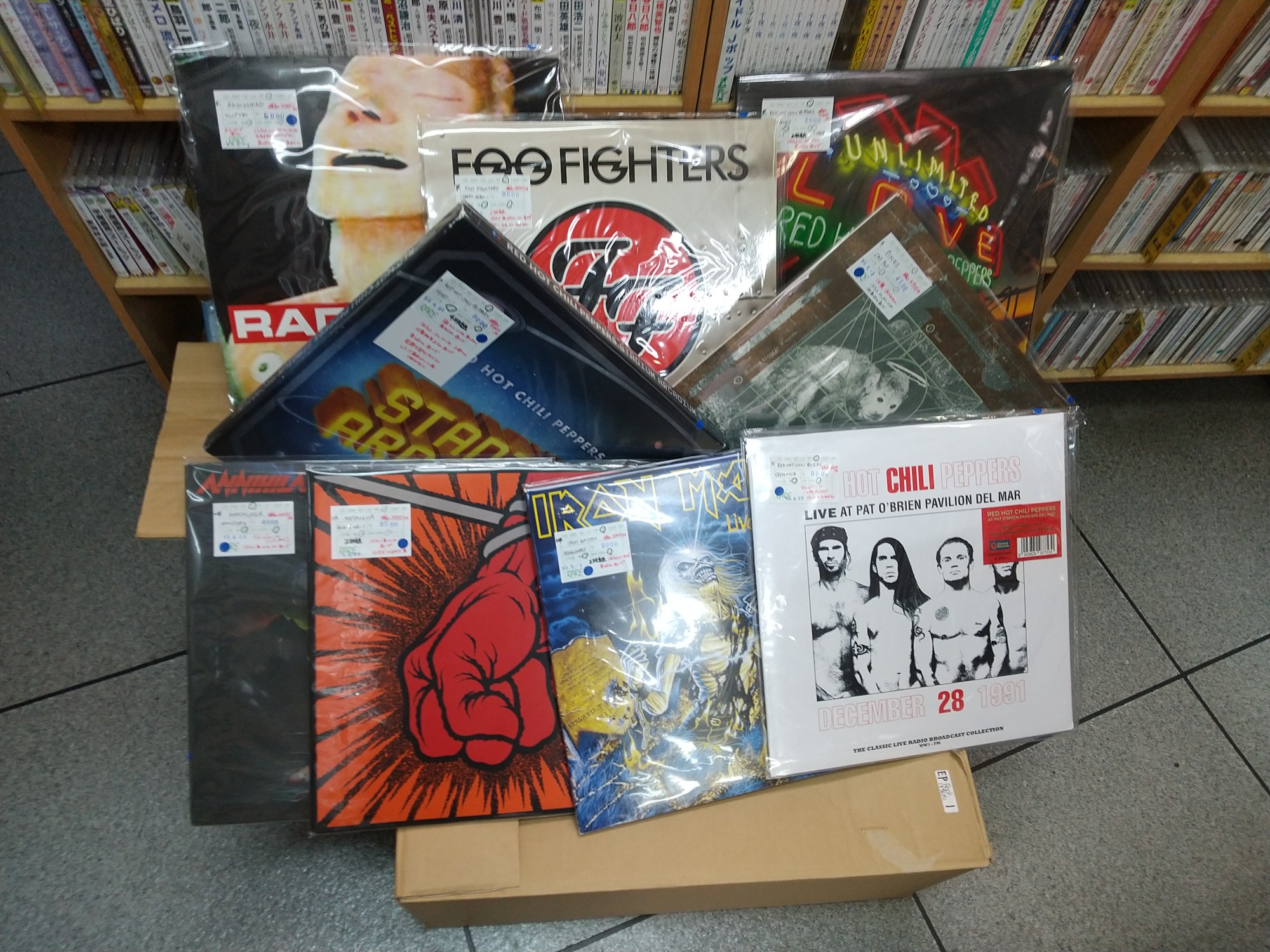 纏めて262枚超　邦楽レコードセット 中国人気音楽もある中古品割引相談可 纏めて262枚超 邦楽レコードセット 中国人気音楽もある中古品