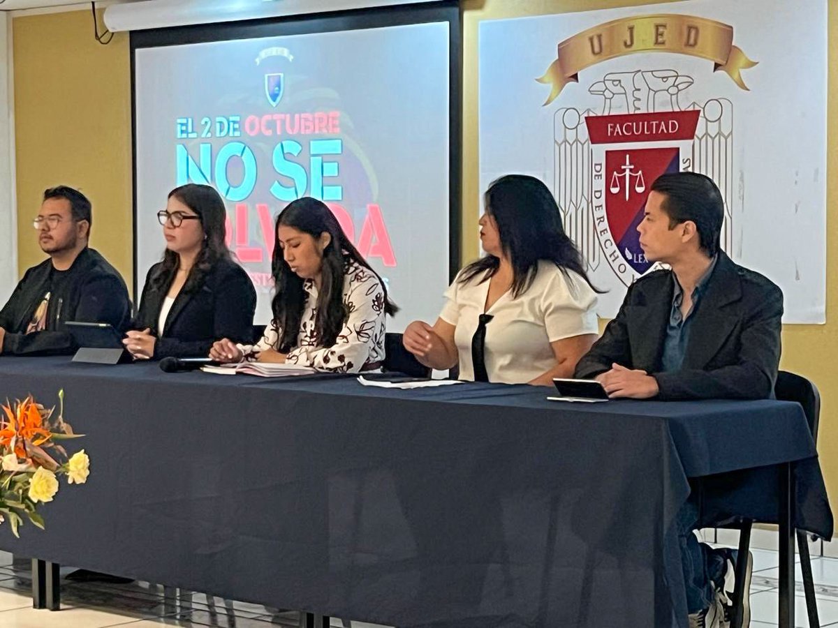 A 57 años, la carrera de Ciencias Políticas y Adm. Pública realizó la mesa de análisis “El 2 de Octubre no se olvida, mirada estudiantil a 57 años”. Estudiantes reflexionaron sobre memoria histórica, derechos humanos y el papel de la juventud en la democracia