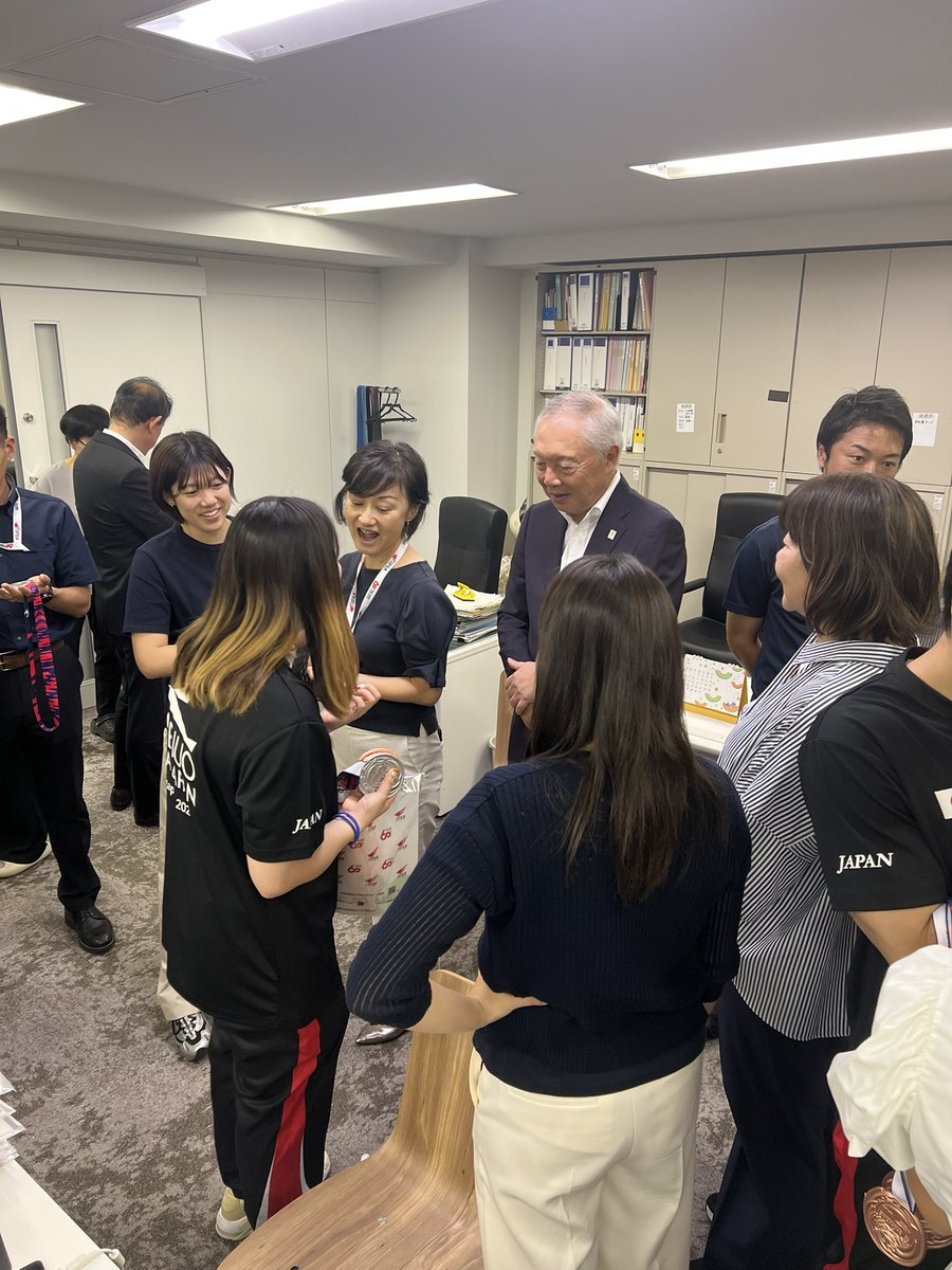 paralympic_jpc's tweet image. パラ世界選手権大会メダリストの皆さまに
JPC職務室へ、
ご報告・ご訪問いただきました🌊

遠征のことや、普段の練習について等
職員と交流していただきました！！！！！
ありがとうございます🌱

#jpc 
#パラ水泳