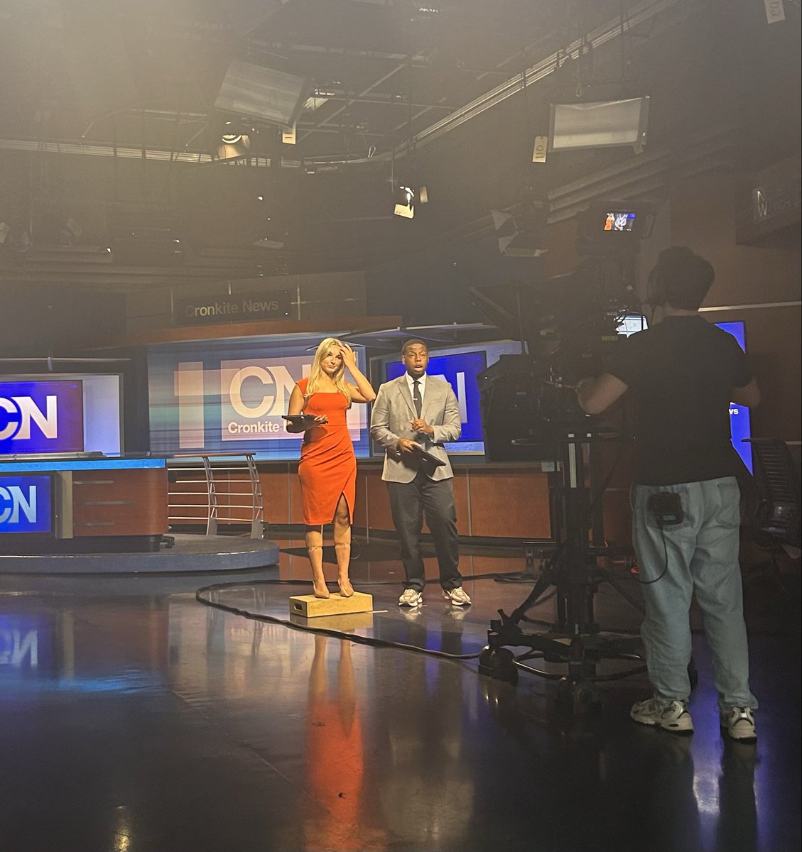 CourtDwail's tweet photo. What you see vs. what we see📦:

Go watch tonight’s edition of Cronkite News! @sportscronkite https://t.co/QCeb1fP6au