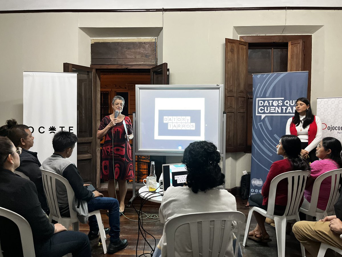 AgenciaOcote's tweet photo. @alegutierrezv @DialogosGuate @_ojoconmipisto Ana Carolina Alpírez (@AnaAlpirez), directora de @ojoconmipisto, reconoce que el periodismo atraviesa momentos difíciles, pero señala la importancia de espacios como #DatosYTarros para conversar.

El reto: salir con el compromiso de seguir haciendo periodismo de datos. 💥 https://t.co/sQvPvOxq5M