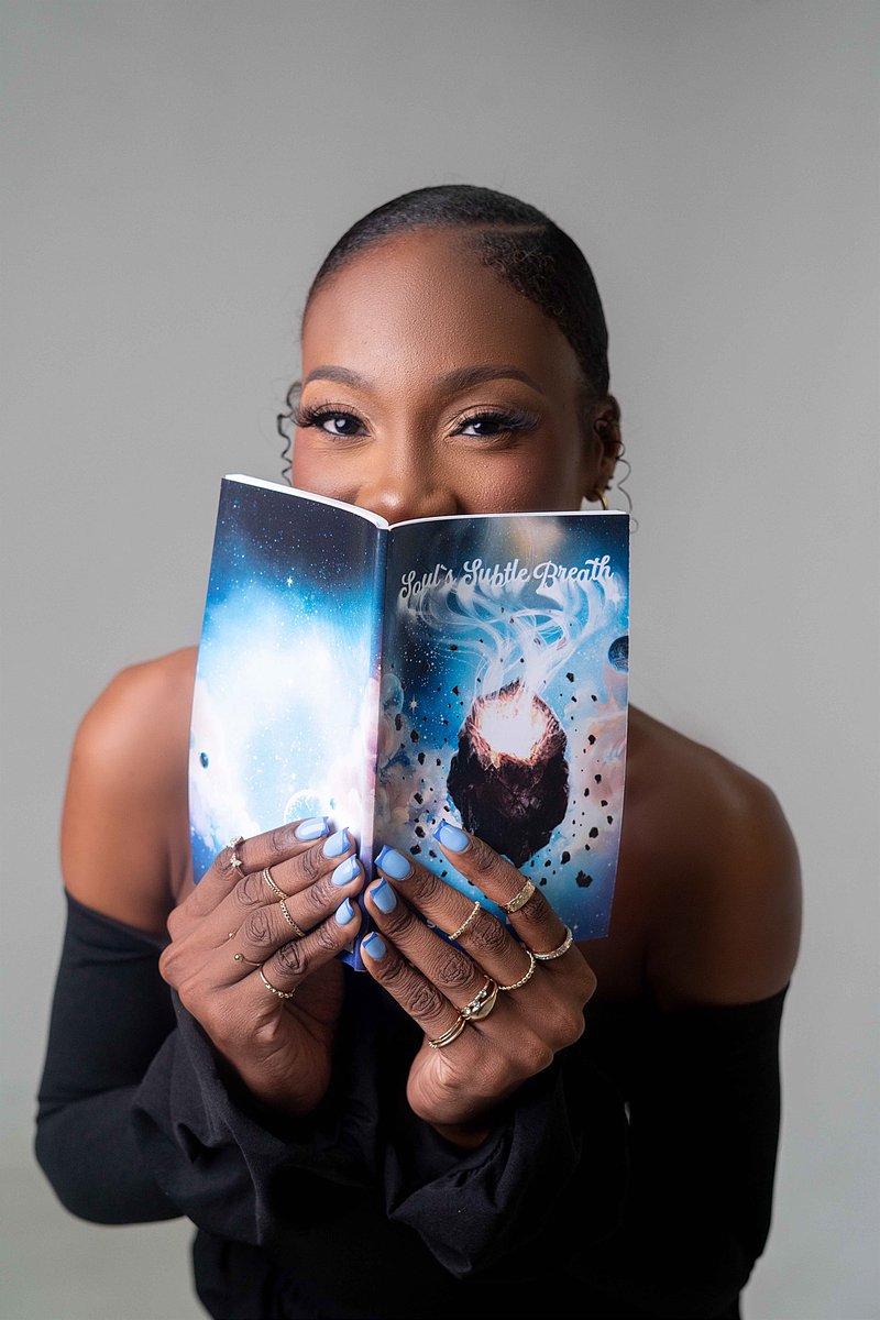shadz39's tweet photo. From dreamer to author ✍🏽 📖 Dreams can become a reality once you start and be consistent ✨🖤

Grab your copy now on Amazon and journey with me through the pages of poetry that made my dream a reality:
https://t.co/9l9kJWHa0b https://t.co/4jCU0sa9hS
