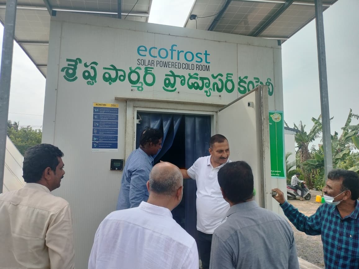 sreshtafarms's tweet image. Sri Chiranjeevi Chowdary IFS, Secretary for @apfps and Dr Deva Muni Reddy Garu, JD Horticulture visited us at Kollipara, and encouraged the team to work on capacity building. 

#sreshtafarms #farmerproducercompany #farmtokitchen #futureoffarming