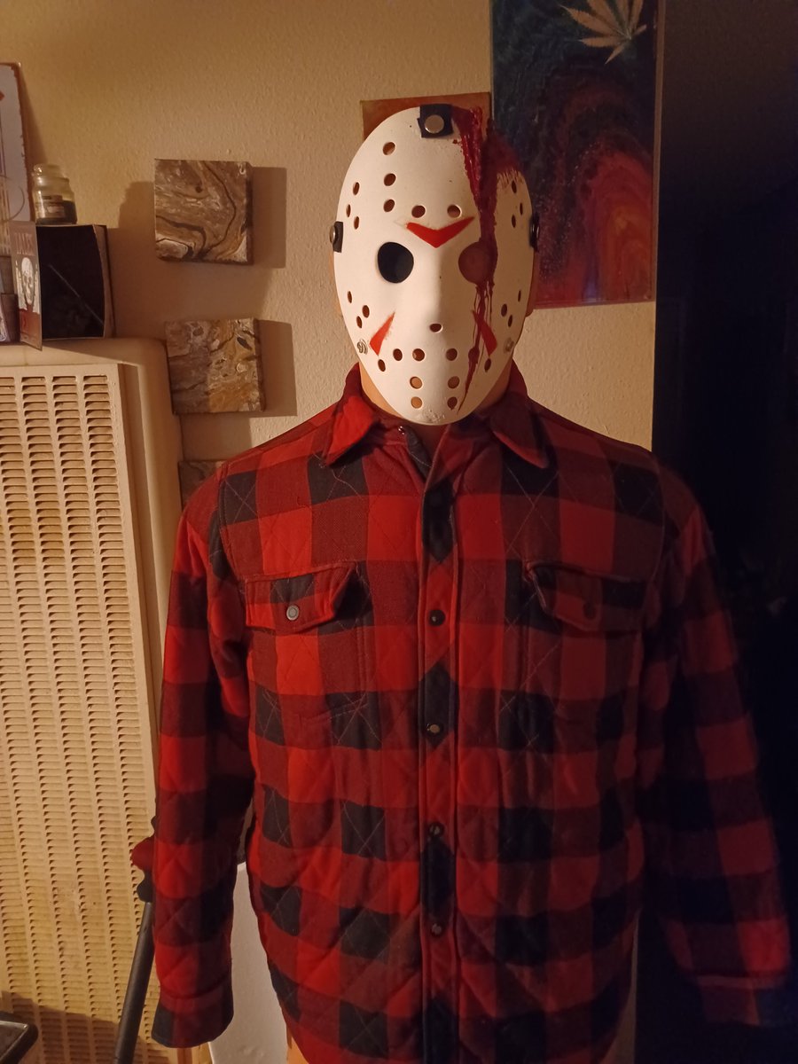 __MrDeath__'s tweet photo. Hey Jason Fans! Created a custom Friday the 13th mask and I think it looks pretty cool! #FridayThe13th #JasonVoorhees #horror #slashermovies https://t.co/0bnrsXQPFU