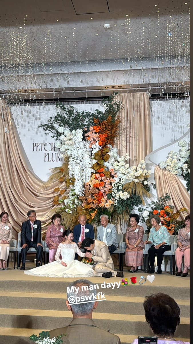 LengThanaphonOfficial tweet media
