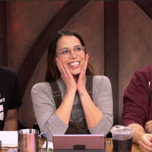 ohmerde's tweet photo. It’s Thursday!!! #CriticalRole 4x01 https://t.co/byAsc47eIL
