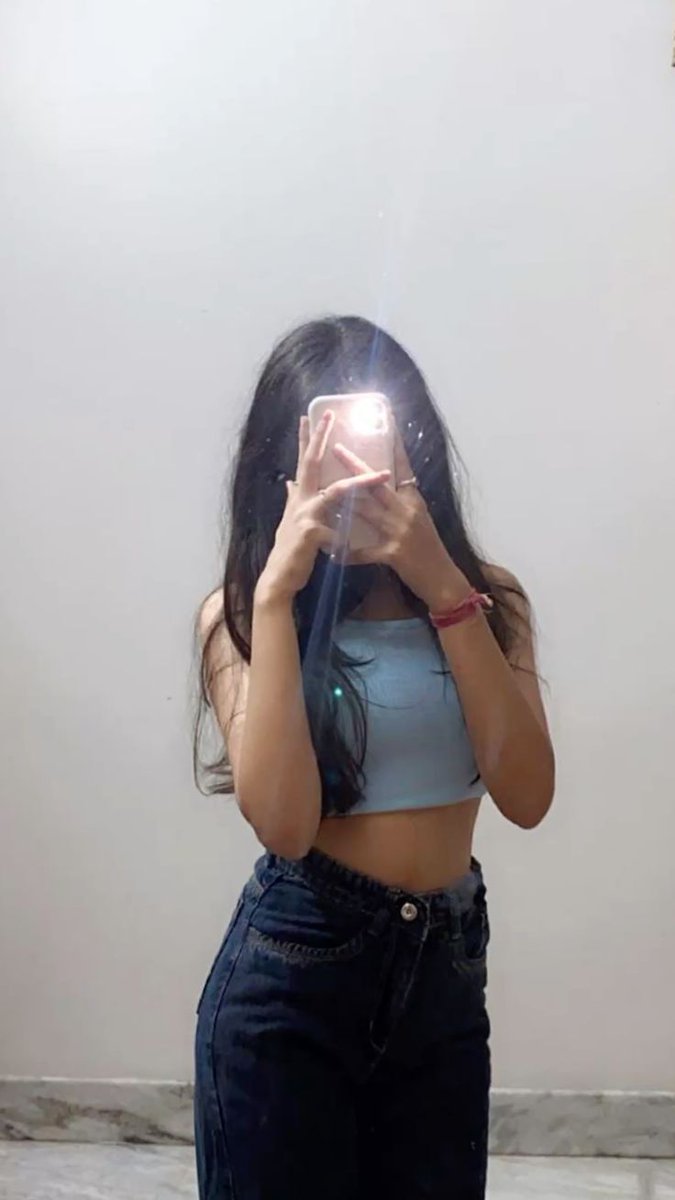 16 saal ki ladki photo daal ke puchti hai "Am I wife material? "..

Behan study material download karle phle..😅