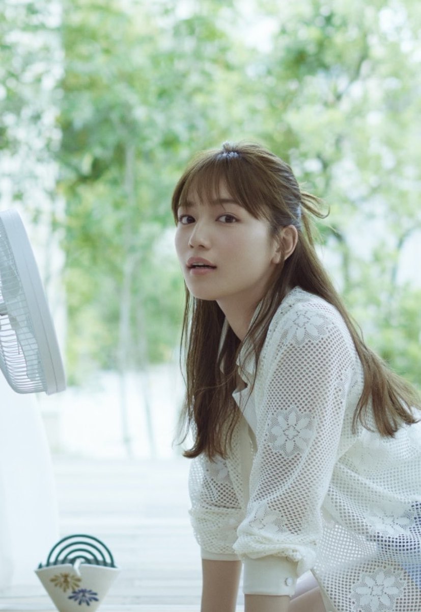 川口春奈の1番似合う髪型、ハーフアップだと思ってる。
