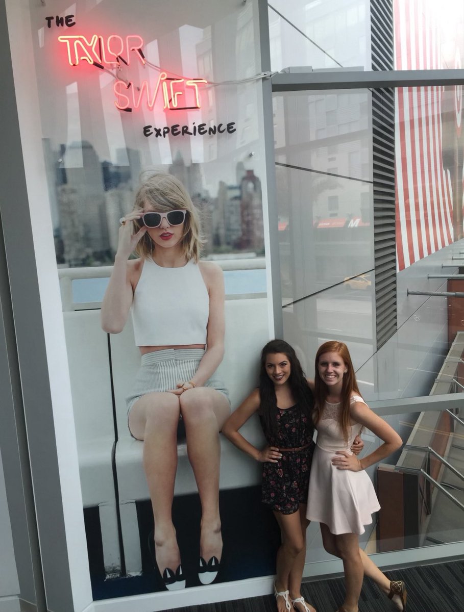 Krista 💕 tweet media