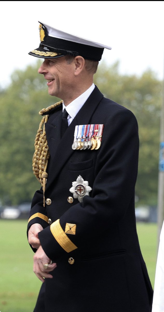 Seems like just yesterday for me that HRH The Duke of Edinburgh received his Canadian Forces Decoration for twelve years as a Colonel in Chief.

So it was a bit of a shock (in a good way) to see him sporting his ‘old man bar’ today.