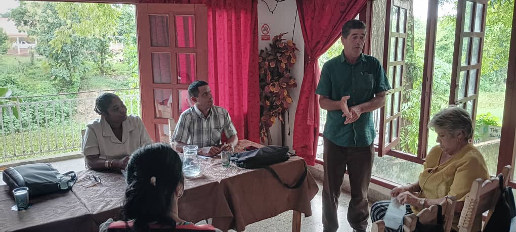 Efectuada reunión de la Dirección de la Asamblea con Presidentes de Consejos Populares en #SanctiSpíritusEnMarcha .<a href="/AlexisLorente74/">Alexis Lorente Jiménez</a> <a href="/AsambleaCuba/">Asamblea Nacional Cuba</a> <a href="/isbelreina1979/">Isbel Reina Cuba</a> <a href="/RabeloJaile/">Jaile Rabelo</a> <a href="/SS_Asamblea/">Asamblea SS</a>