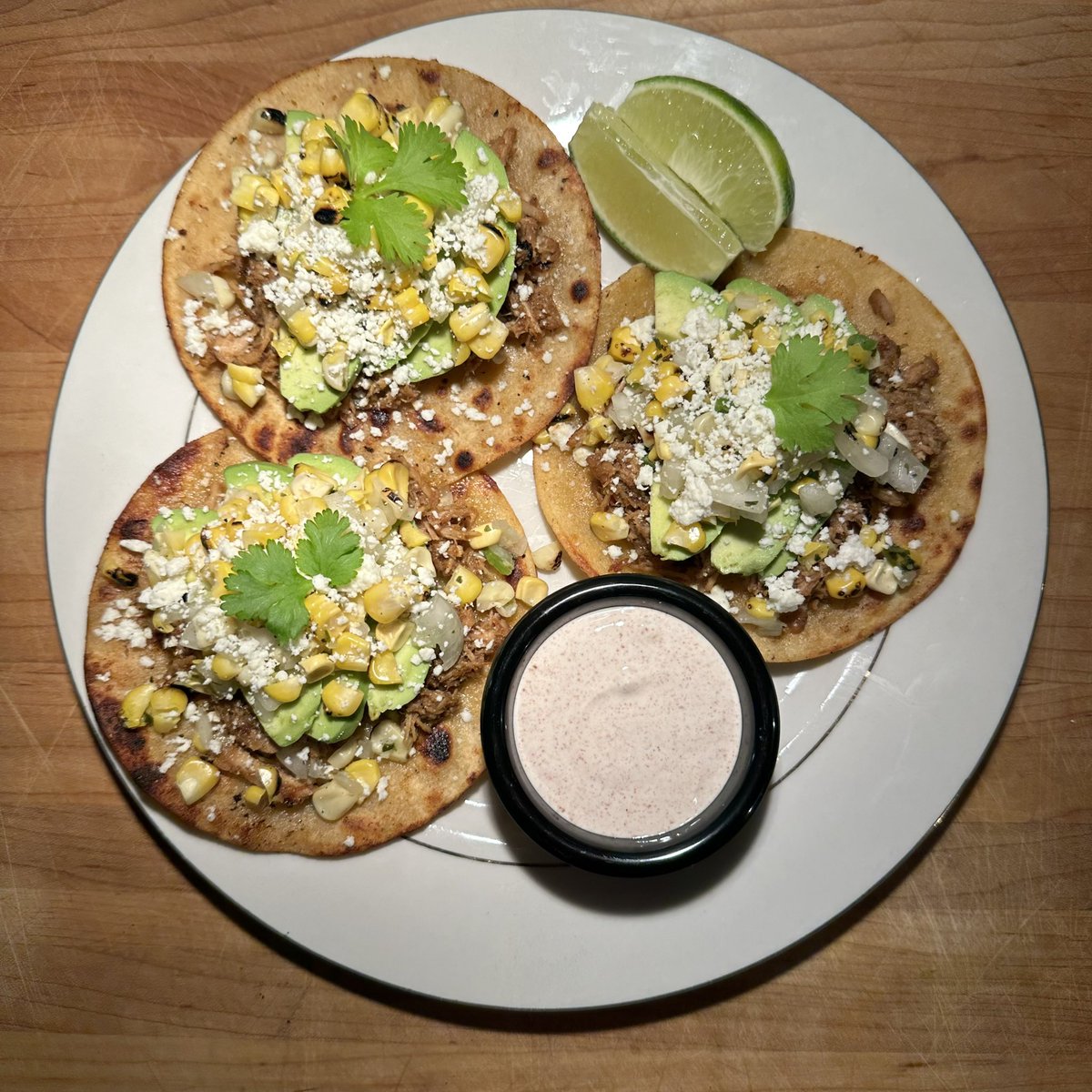 imbryanbee's tweet photo. Carnitas Tacos :) https://t.co/sHeWS7G5gT