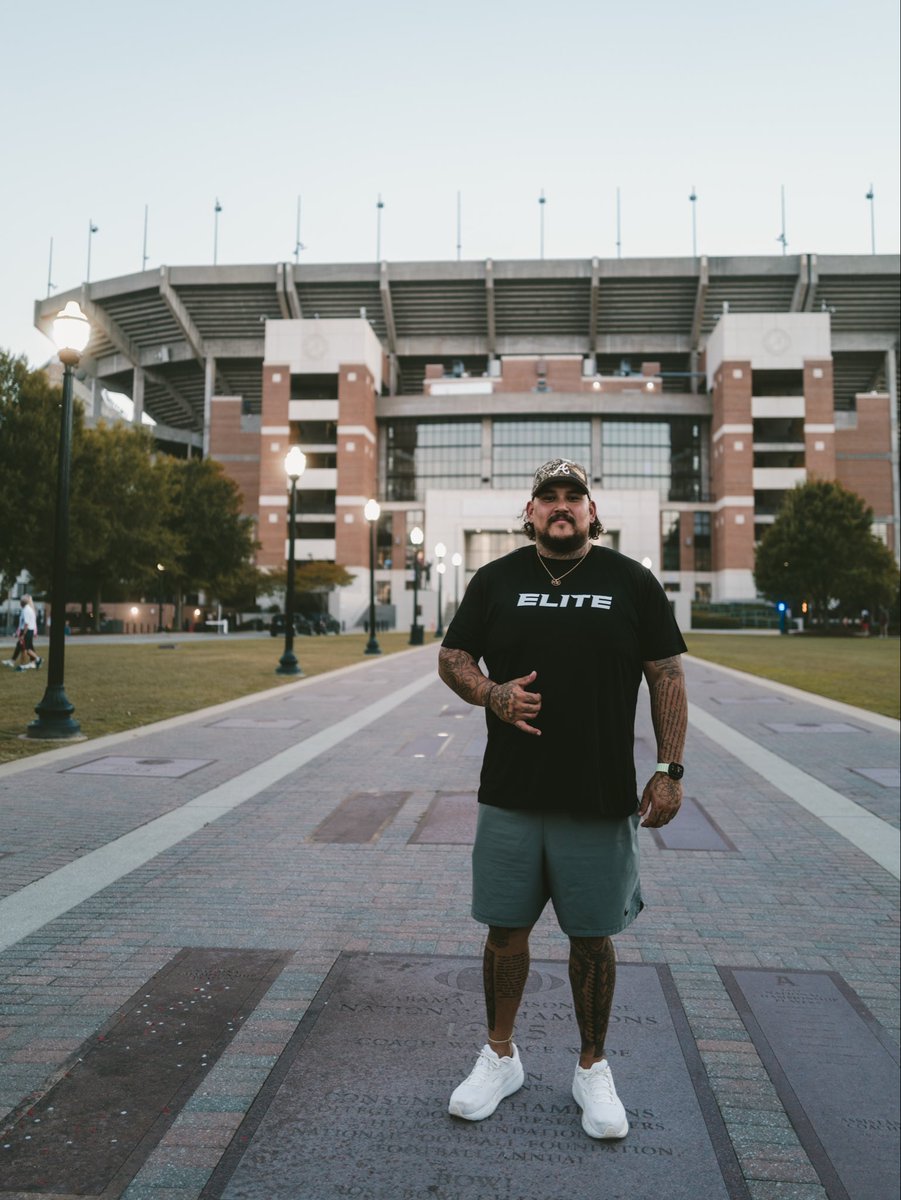 Jesse Williams (@thamonstar) on Twitter photo Come Catch me on Gameday wondering round T-Town! Come Catch me on Gameday wondering round T-Town!
