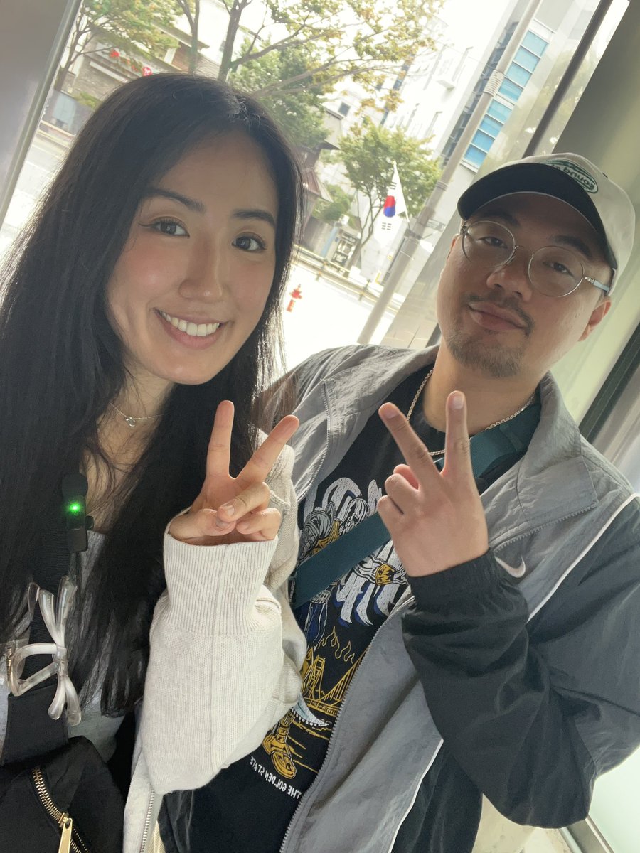 IRL live boutta start to show yall Seoul 🩵 link in bio