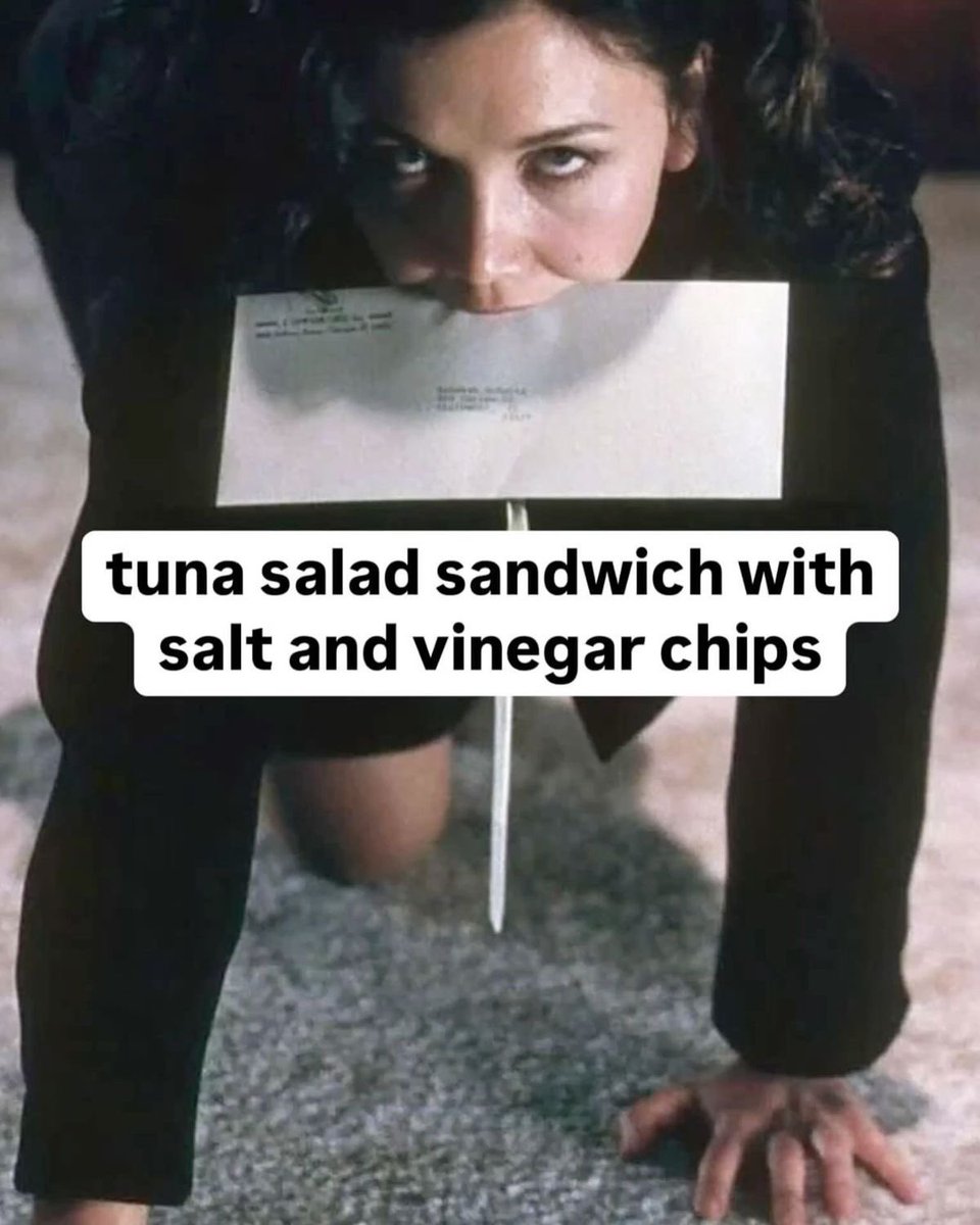 whotfisjovana's tweet photo. salt and vinegar chips tho >>>>> https://t.co/GgpiB8fgAh