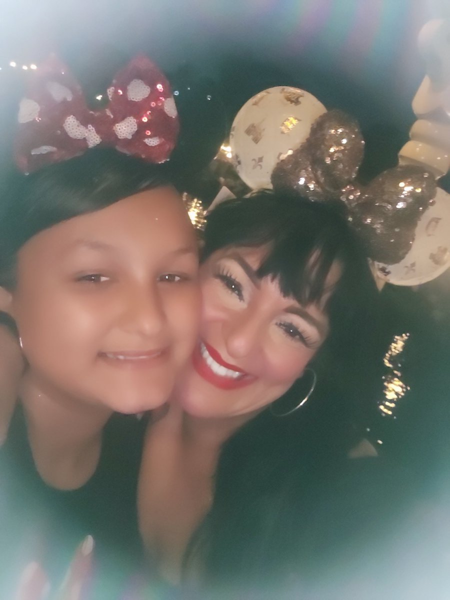 onehotcorona25's tweet photo. ThursdayDateNight at " The D " @Disneyland with my sweet girl Sophia 💞❣️🥳
#MyMiniMe https://t.co/U6xblQh6B6