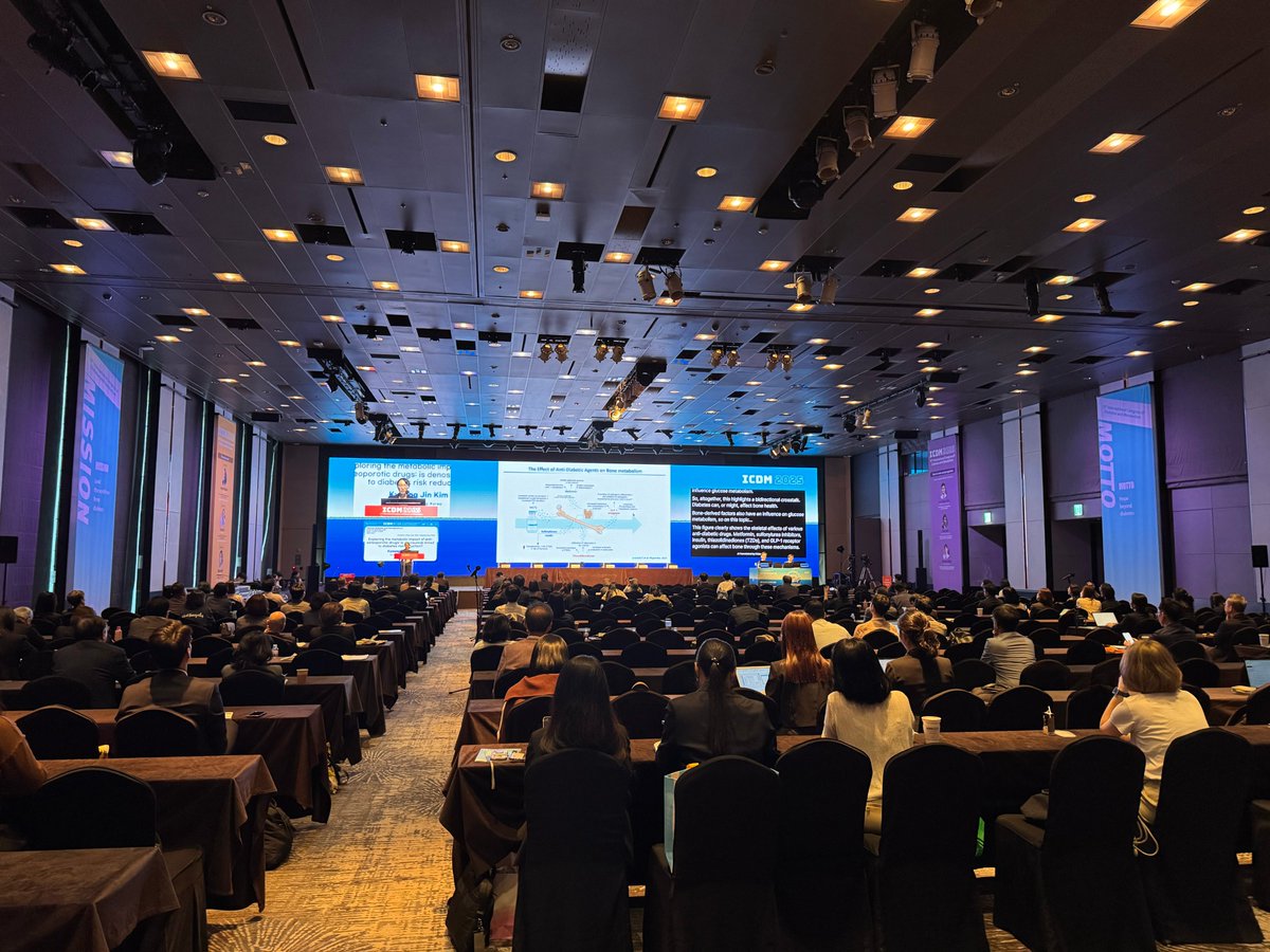 JunyeopLee_AMC's tweet image. Sep 25-27, ICDM 2025, Seoul
Honor to present at ICDM every year, but this was more meaningful as I spoke on the “Beyond the Vessels.” Conversations with other fields are always inspiring, reminding me of the importance of patients’ metabolic states and underlying diseases. #ICDM