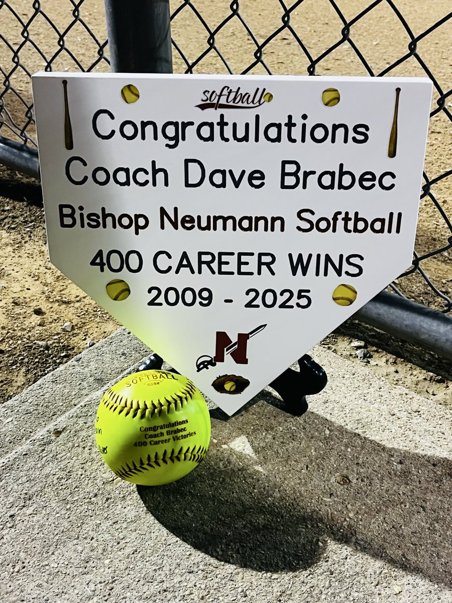 BNCavsSoftball's tweet photo. Congratulations to Head Coach Dave Brabec &amp; his family on his 400th career victory!!! 

#nebpreps #rollcavs https://t.co/U0SOO5rhmf