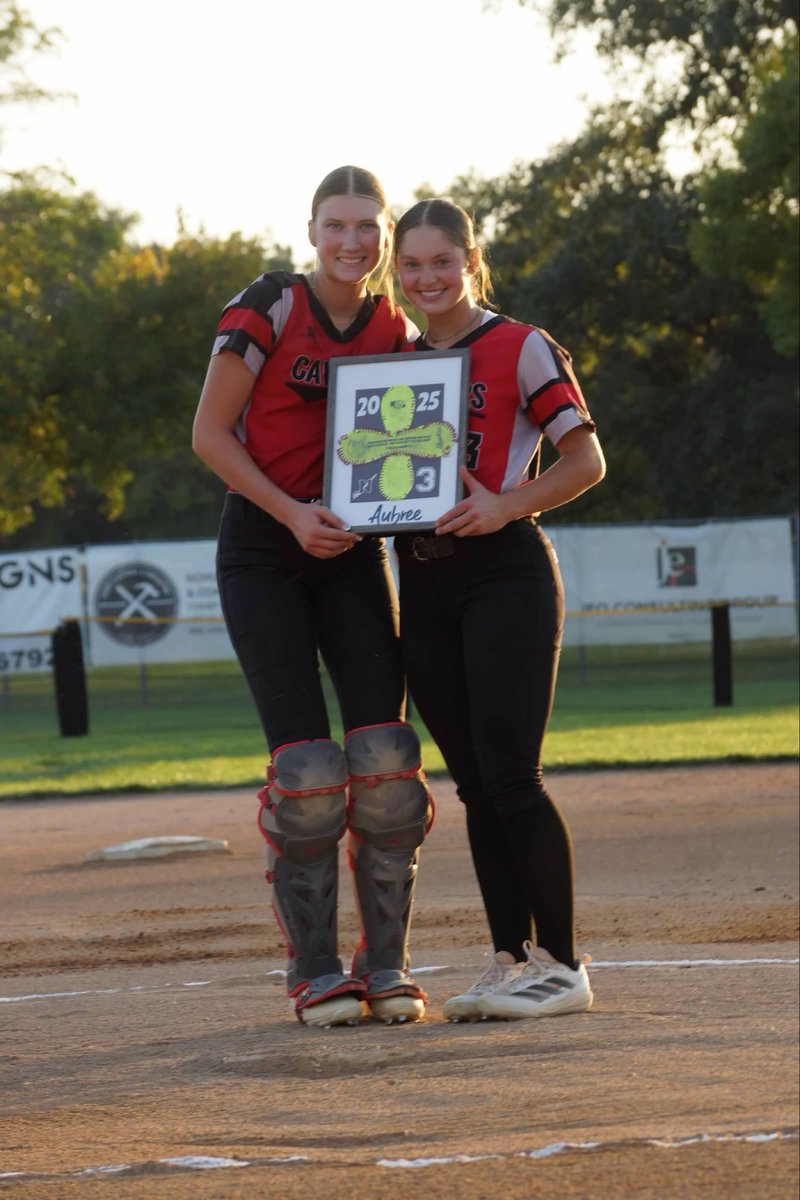 BNCavsSoftball's tweet photo. https://t.co/vgejqm6VMa