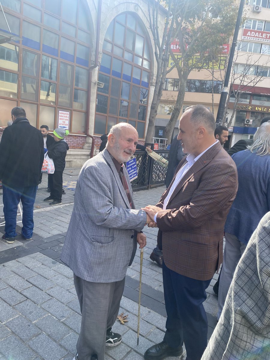 ❝De ki: Rabbim kullarından dilediğine rızkı bol verir, dilediğine de kısar. Başkaları için ne harcarsanız Allah onun yerine yenisini verir. O rızık verenlerin en hayırlısıdır.❞
(Sebe' Suresi - 39)

Cumamız mübarek olsun. 🤲🏻

Selam ve dua ile. 

#HayırlıCumalar