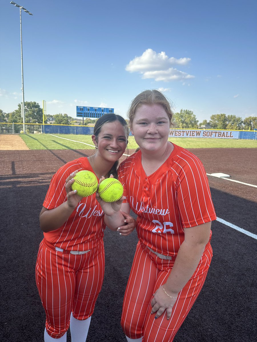 5 bombs in 2 games💣🔥

We finish regular season at Skutt on Saturday! Let’s keep it rollin!!
🧡💙🌀