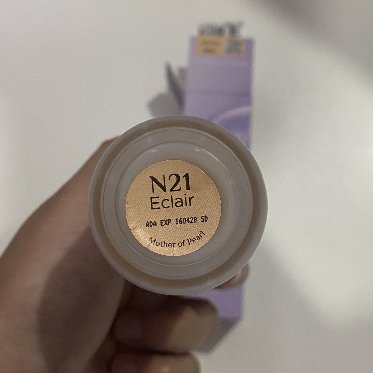 cuddlelie's tweet photo. hi aku mau preloved foundation MOP - So X-TRA! Hybrid Matte shade N21 - Eclair — only ✨99.000✨

super good conditions, baru dipake 2x, pemakaian bersih dan exp date masih lama. dijual karena ga cocok sm shadenya huhu😭

pengiriman dari bdg dan bisa shopee ya! https://t.co/j5niWnt4Pg