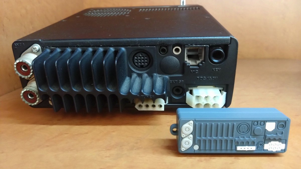 MUSENMALL's tweet image. 📢好評発売中！
MUSENモールオリジナルUSBメモリ第2弾🎉

1995年登場の名機IC-706を忠実に再現✨
HF固定機級の高性能を小型ボディに凝縮し
車載OKの着脱パネルで移動運用も自在！
マルチバンダーの定番となった名機をUSBで楽しもう！

購入詳細▸x.gd/9vekZ
#ic706 #アマチュア無線 #icom