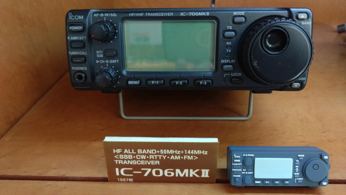 MUSENMALL's tweet image. 📢好評発売中！
MUSENモールオリジナルUSBメモリ第2弾🎉

1995年登場の名機IC-706を忠実に再現✨
HF固定機級の高性能を小型ボディに凝縮し
車載OKの着脱パネルで移動運用も自在！
マルチバンダーの定番となった名機をUSBで楽しもう！

購入詳細▸x.gd/9vekZ
#ic706 #アマチュア無線 #icom