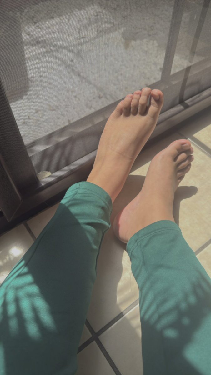 jonaxcherry's tweet photo. Reflejo de nuestros pasos 👣☀️￼ https://t.co/4NoaB57cdx