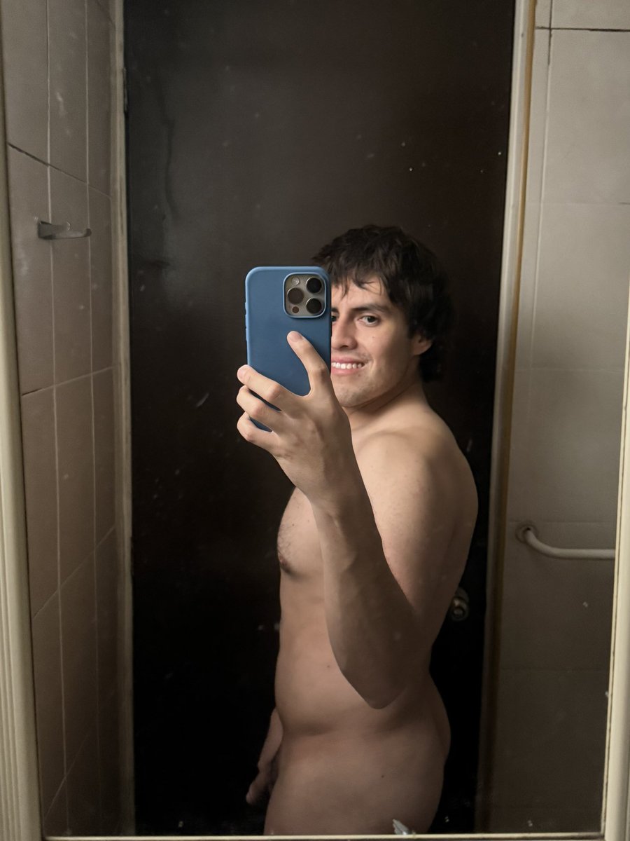 Ok pero lo grande y redondito que tengo el culo 🥵😩