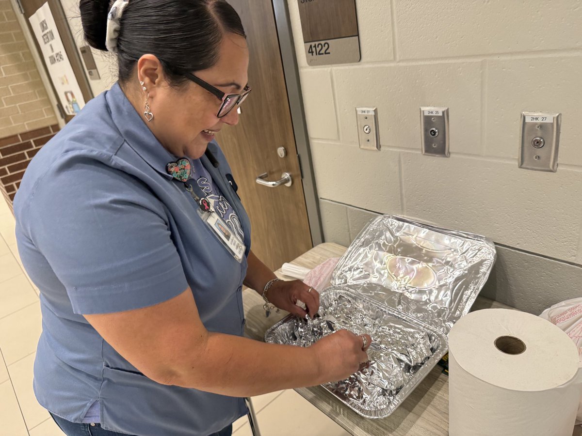 A huge Thank you to our custodians on National Custodian Appreciation Day today! We love you! You are the hardest working at our school! 💗 Sending a huge thank you to Tacos La Bala Rosenberg on Minonite for lunch today for our MVPs.