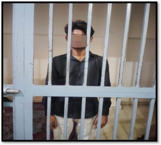 इंस्टाग्राम पर CM की आपत्तिजनक फोटो  पोस्ट करने वाला जुनैद हुआ अरेस्ट....कोई और भी हो तो जेल की हवा खा सकता है🤣🤣