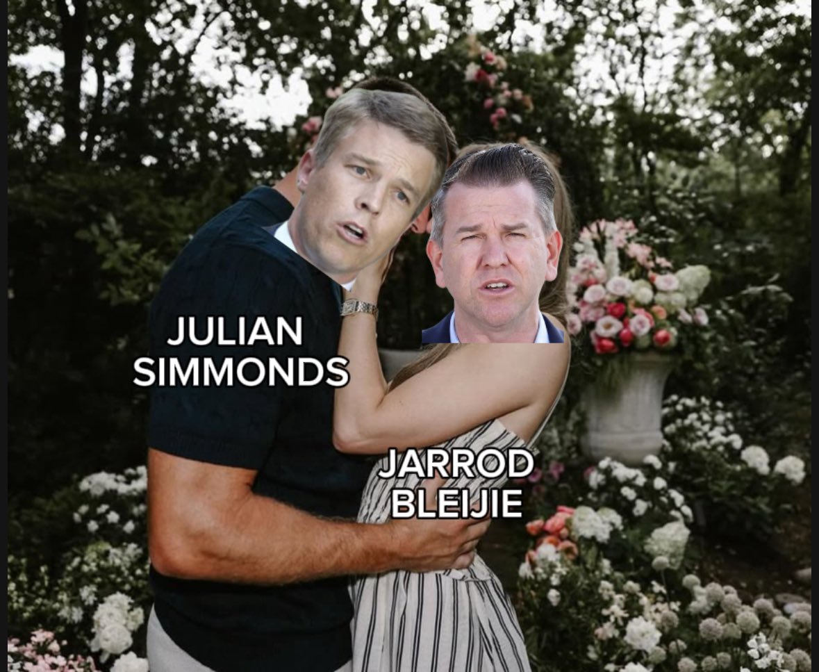 camerondickqld's tweet photo. BREAKING: It’s an LNP mates’ marriage made in heaven!! 💒👰🏻‍♀️🤵🏻‍♂️💐🌹🌷💍
 
LNP mate Julian Simmonds SAYS YES to a plum $300,000 a year government job without any process whatsoever.
 
The question is, will it be a case of happily ever after?

#lifeofashowgirl #oct3 https://t.co/HNKo85sva5