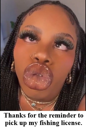 Rich_Bottles_Jr's tweet image. There's plenty of fish lips in the sea. #fishlips #plentyoffish #fishy #lipfiller #lipsthatslay #lippy #DontGiveMeNoLip