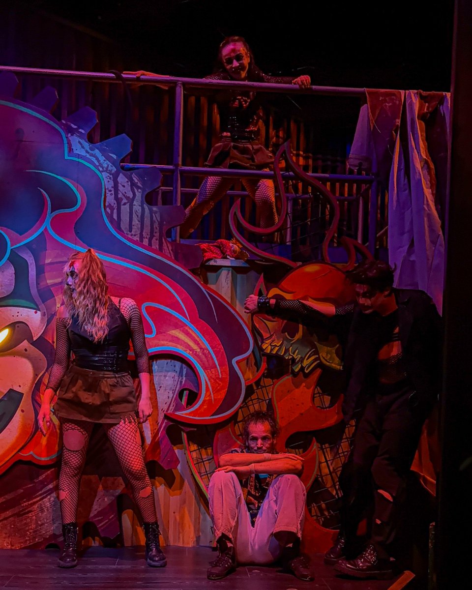 UnleashedVegas's tweet image. The life of my show-ghouls