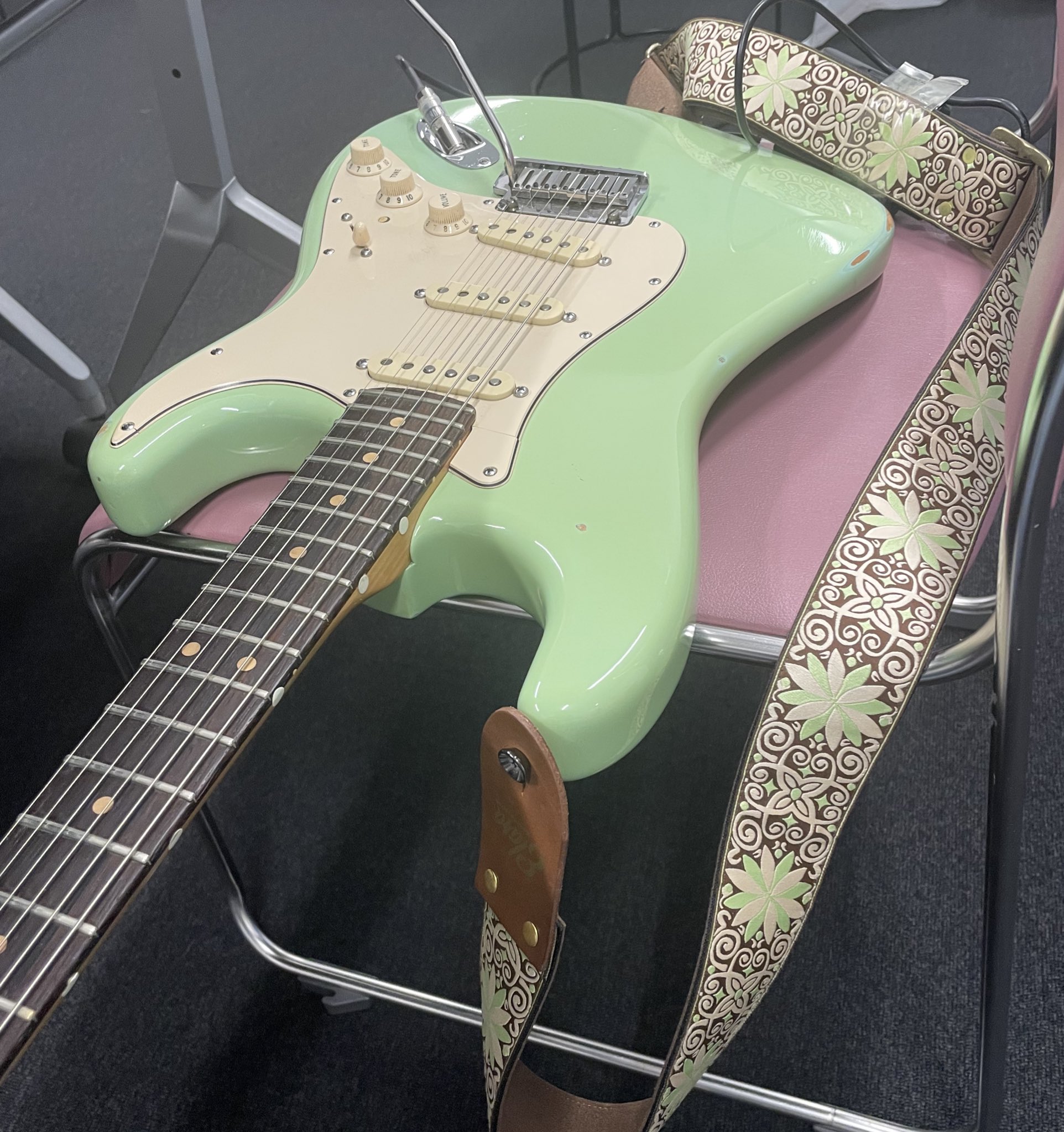 elaraストラップ　エララストラップ　ギターストラップ　緑 ギターストラップ】 Elara Straps Mellow Chandelier Green