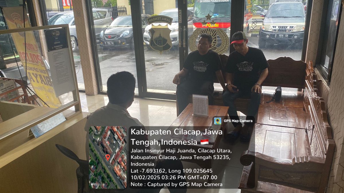 Anggota SPKT Polresta Cilacap merespon laporan masyarakat dengan cepat dan Humanis.