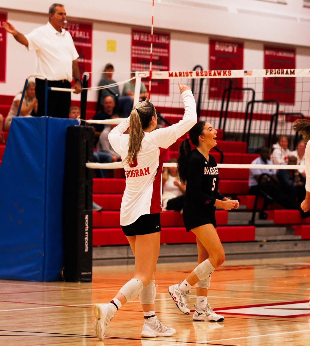 RedHawkVB's tweet image. #Program defeats Notre Dame Kentucky 🏐🐼🤝 #ProgramPandaTradition