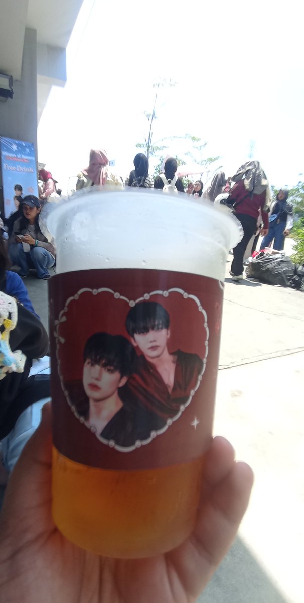 pipinyanya tweet media