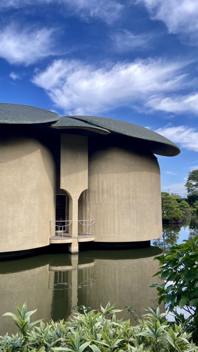 新潟着いた。村野藤吾建築を爆速で見て、これから日事連建築賞の表彰式へ。