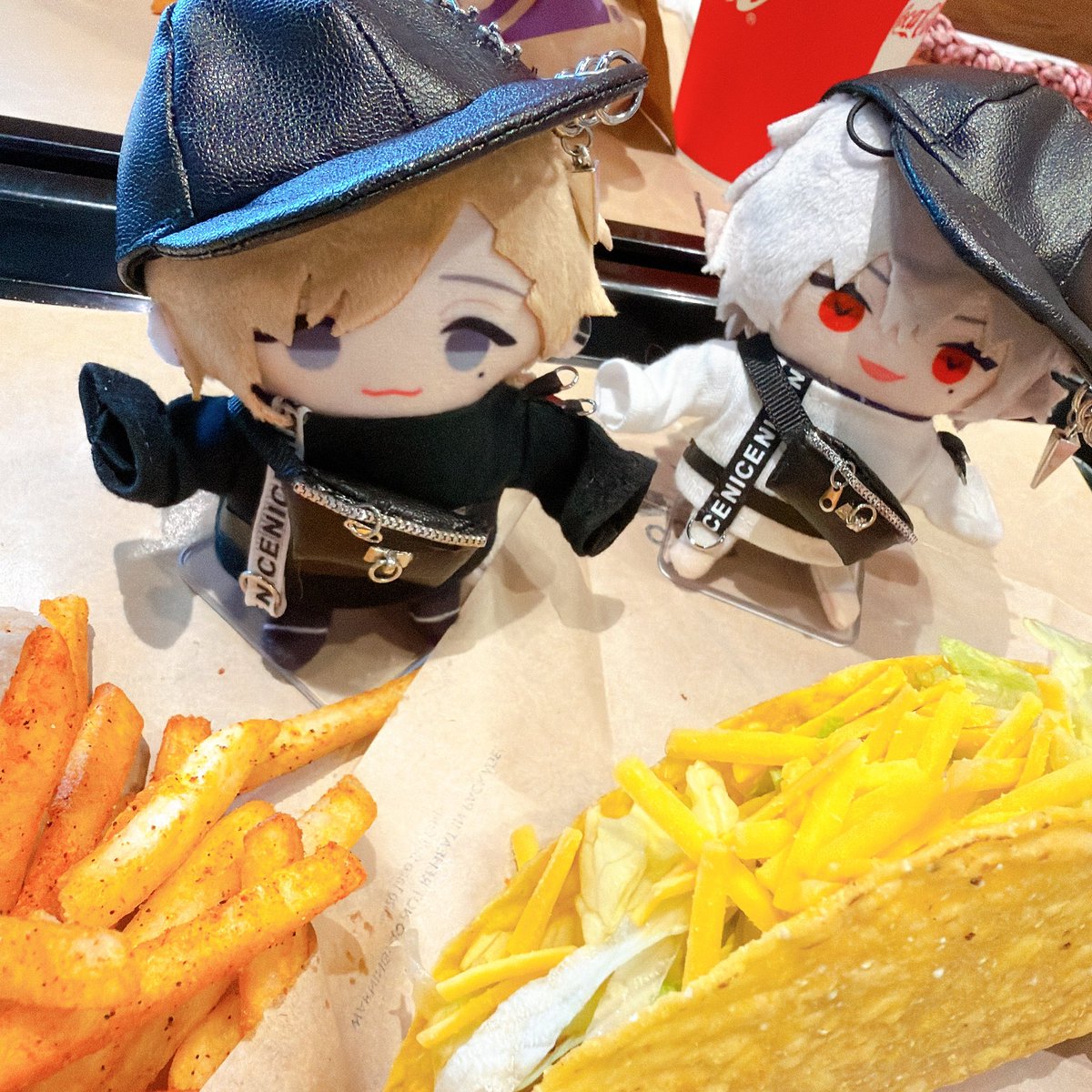 inuinu_chikuwa's tweet photo. どうしても食べたくて友にねだった
タコス〜美味しかった〜 https://t.co/oqWklB7cFp