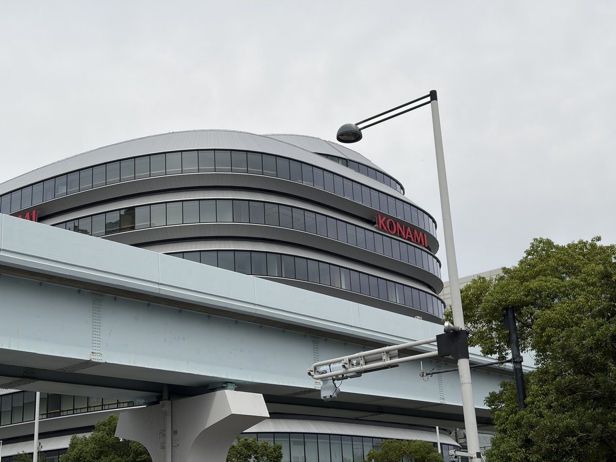 EarthyLifeTV's tweet image. 東京湾。波はありません。
KONAMIはあります。
面白い建物多いです。