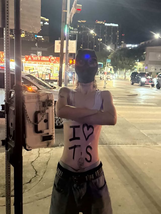 MatrixOnVHS's tweet image. Pulled up to the TS party and didn’t know it was abt taylor swift