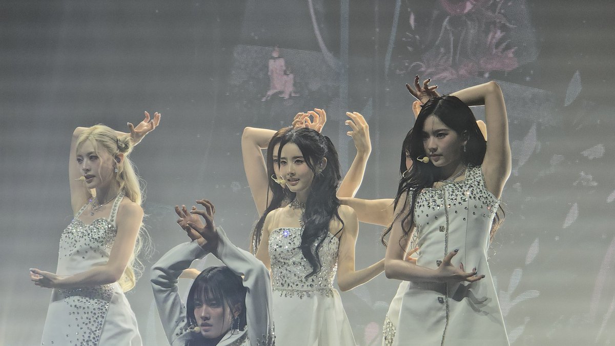 STAYC stay tuned イルコン ラントレ ケミ 9枚セット トレカ STAYC stay tuned イルコン ラントレ ケミ 9枚セット トレカ