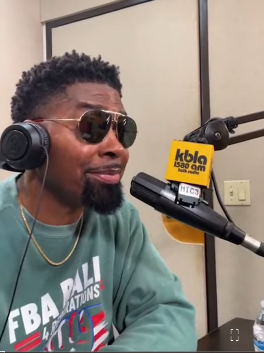 PerfectUrPurpos's tweet image. There’s two different “manosphere” spaces. They have two different target audiences, w/ similar topics of discussion &amp;amp; concern.

However, the “steering committees” of both groups have garnered vastly different results.

Pay attention.
#Building #Fundraising #Producing