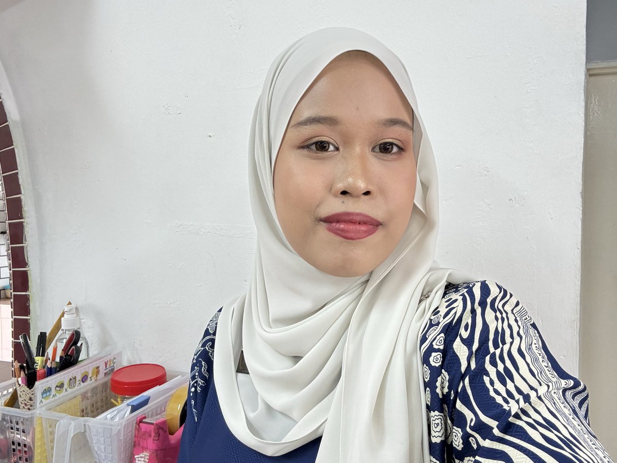 wormynrule's tweet photo. Walaupun berat dah naik balik sebab aripriprazole 

Cantiknya akuu !! Patut lah ami suker 😌 https://t.co/fNce5BtzBs