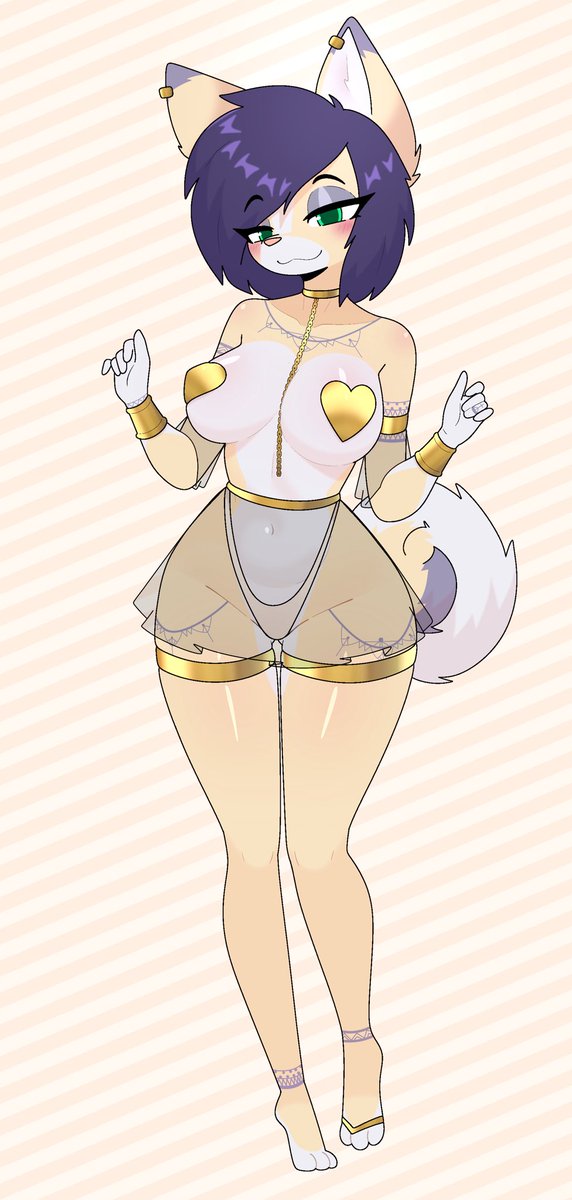 Womandork909's tweet photo. GOLDEN GIRL https://t.co/GjzA8cWQik