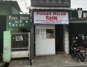 Proudly presenting, Molen Raim, the pride of Mampang.