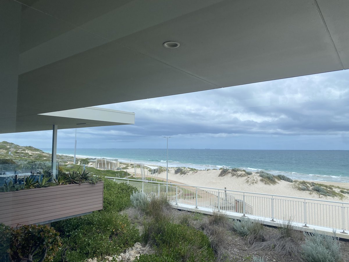 skippy07216416's tweet photo. Commencing a long Friday lunch at Hamptons City Beach in Perth. Starting with a Leeuwin Chardonnay. #longlunch 

@macca_qld @pippopotamus @Larryjamieson_ @MiamKitty https://t.co/Q1ULCq24zA