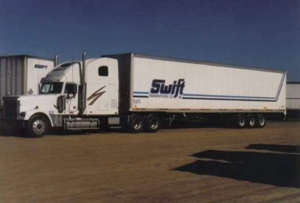 SwiftTransport's tweet image. "Old school cool, company driver, yes, I've been around a while. Swift has been a good, solid company to work for. Plan your trip well, don't burn yourself out, and enjoy the drive!" - Swift Driver, Charles I.
Call (844) 312-2177 to enjoy the drive with us!